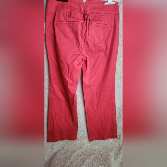 Women's Ann Taylor Pants - Picture 2 of 6